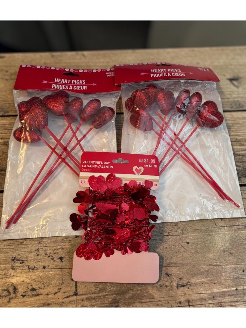 Valentines Day Glitter Heart Picks & Garland Set Red 14 Picks 16 Ft Garland Part